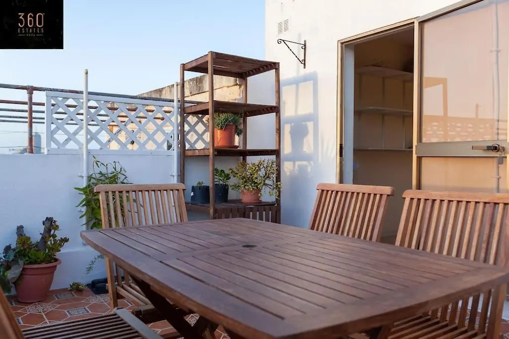 Beautiful, Typical Maltese 4Br Home With Roof Top By 360 Estates Sliema