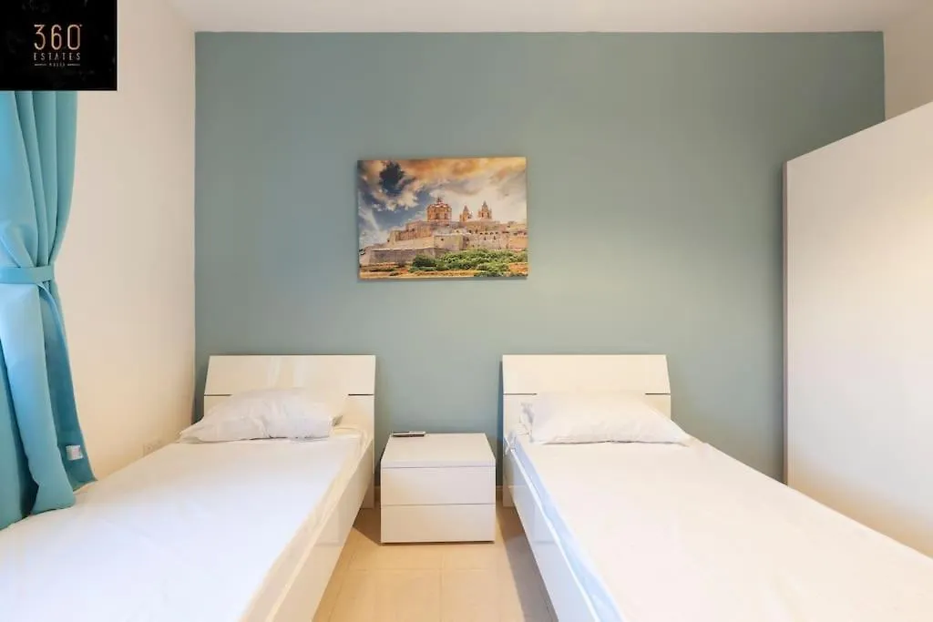 Beautiful, Typical Maltese 4Br Home With Roof Top By 360 Estates Sliema 0*,  Malta